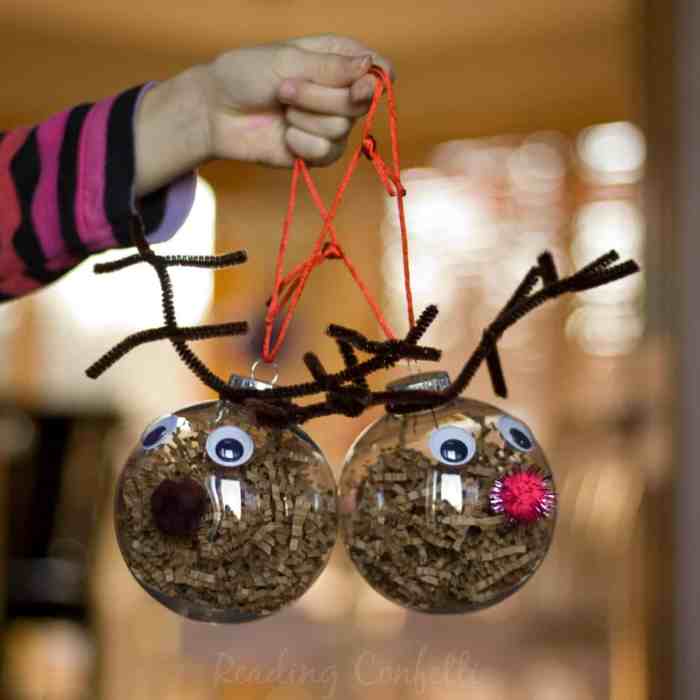 Hanging christmas balls decoration ideas